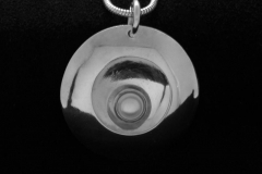 11028 Embrace -pendant