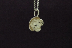 11040 Waterlily -pendant 19mm